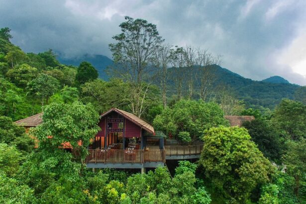 Best Places to Stay Near Iconic Trailheads