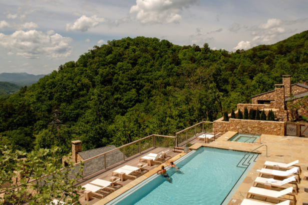 Top-Rated Lodges and Hotels Inside U.S. National Parks